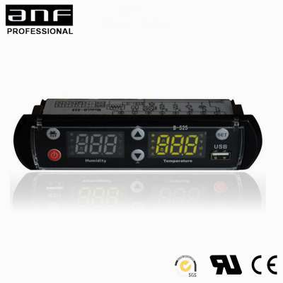 High accuracy temperature controller data logger